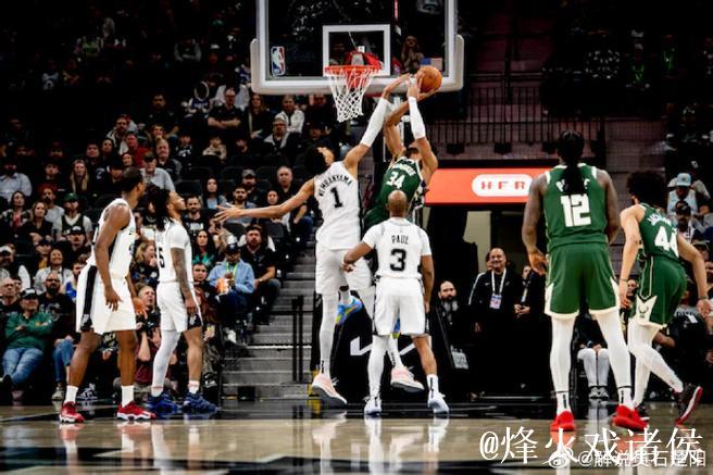 文班亚马30+11率马刺狂胜步行者 开拓者轻松击败魔术